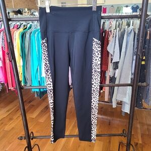 Zyia Leopard Print High Rise Cropped Leggings Size 4